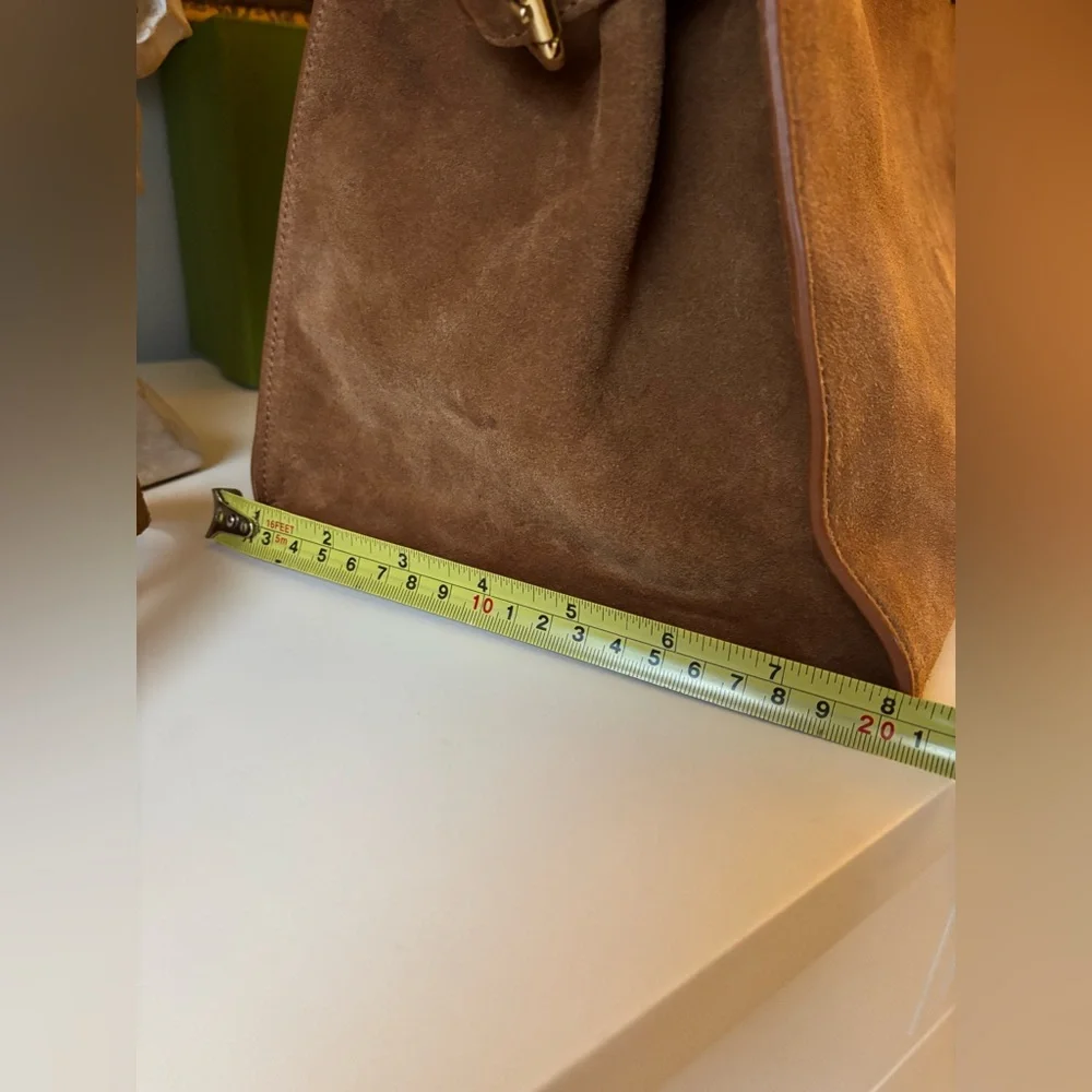 Claudia Firenze Suede Camel Bag NWT w/Shoulder Strap - Picture 13 of 17